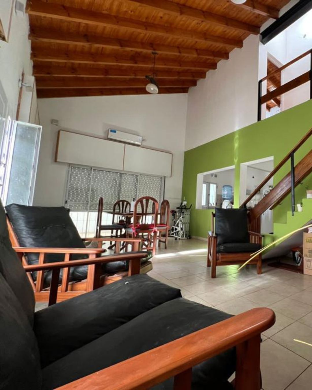 Casa con pileta + Depto.