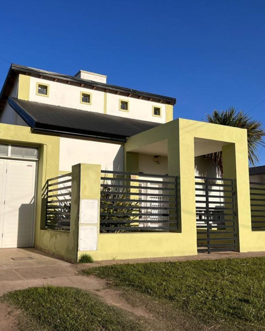 Casa con pileta + Depto.