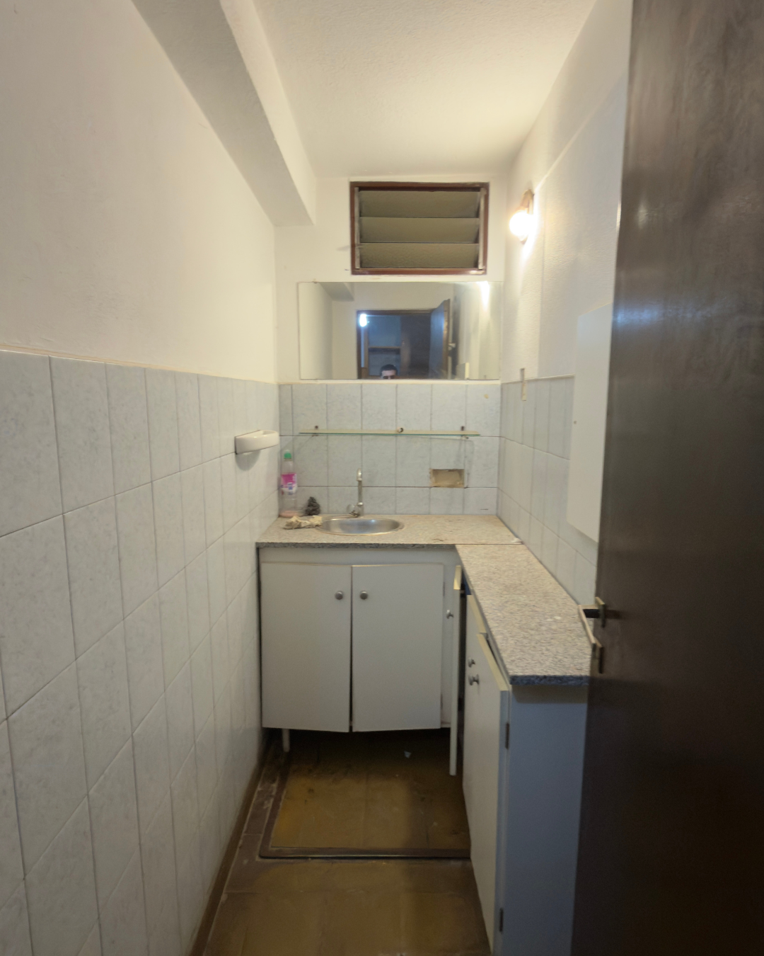 Local céntrico + Departamento